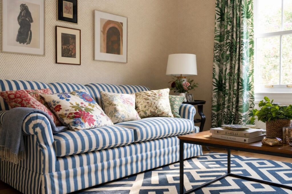 découvrez nos conseils pratiques pour apprendre à mélanger les motifs en décoration et créer un intérieur harmonieux et unique.